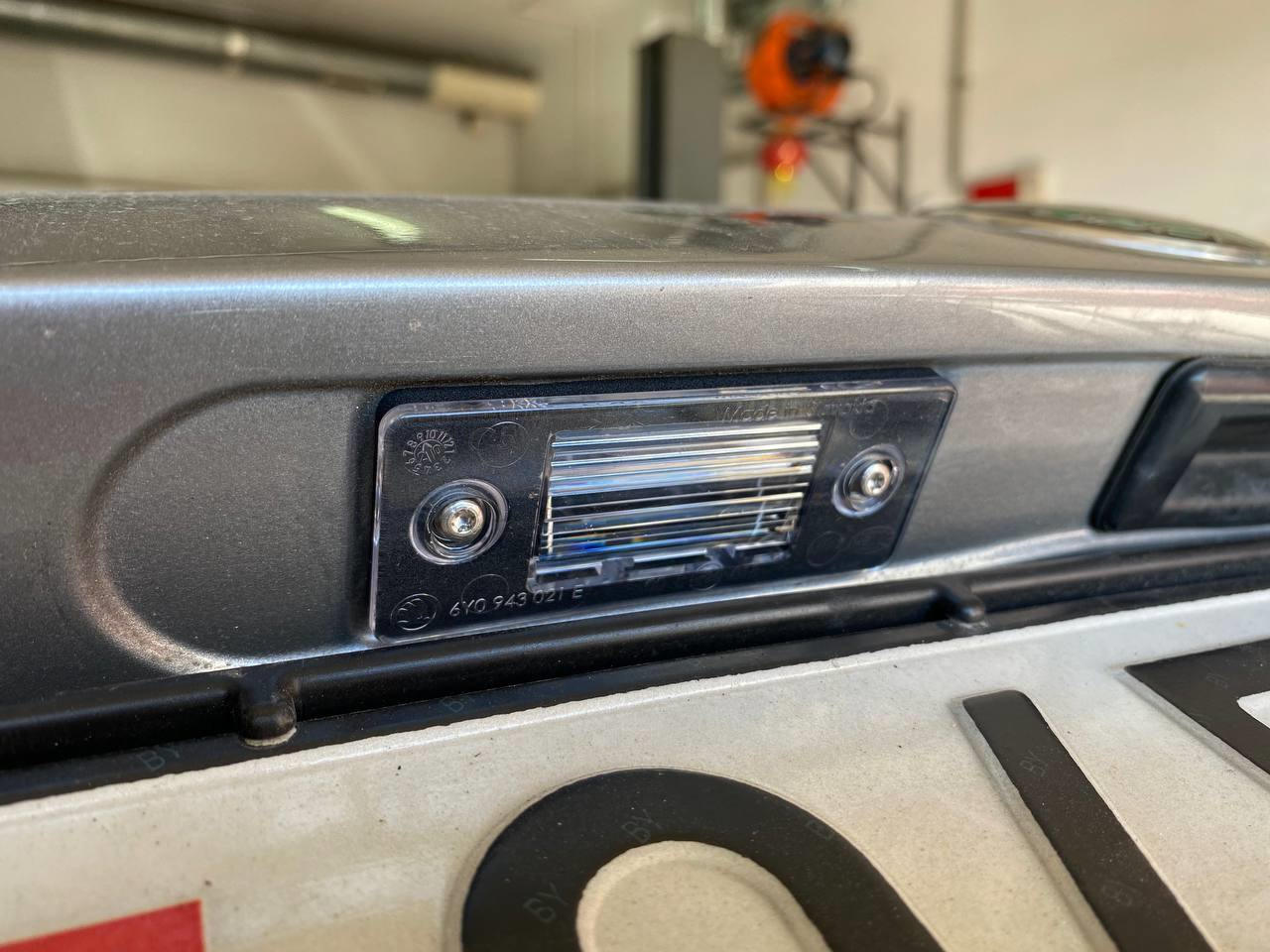 38. Замена плафонов подсветки номер с установкой диодов + установка ...