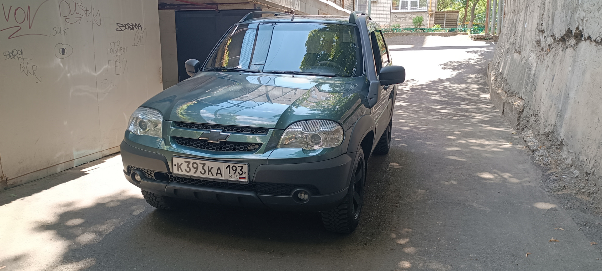 Добро пожаловать в семью. — Chevrolet Niva GLX, 1,7 л, 2013 года | покупка  машины | DRIVE2