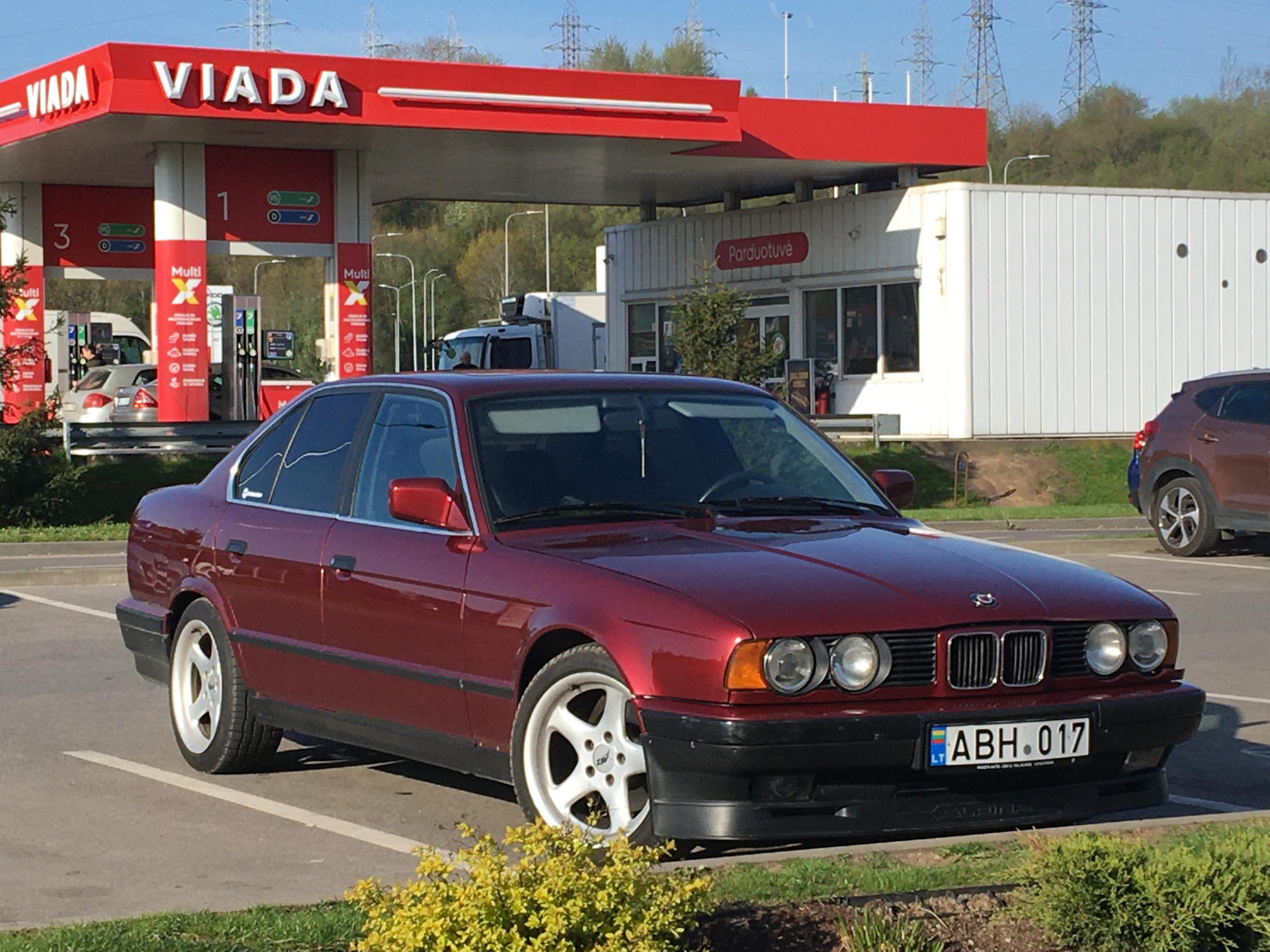 525i 141kw — Эксперимент. Раздеть до гола? — BMW 5 series (E34), 2 л, 1990  года | наблюдение | DRIVE2