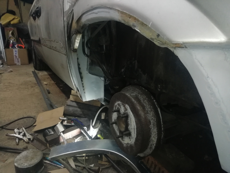 Левая внутренняя арка — Dodge Caravan IV, 2,4 л, 2001 года | кузовной ...