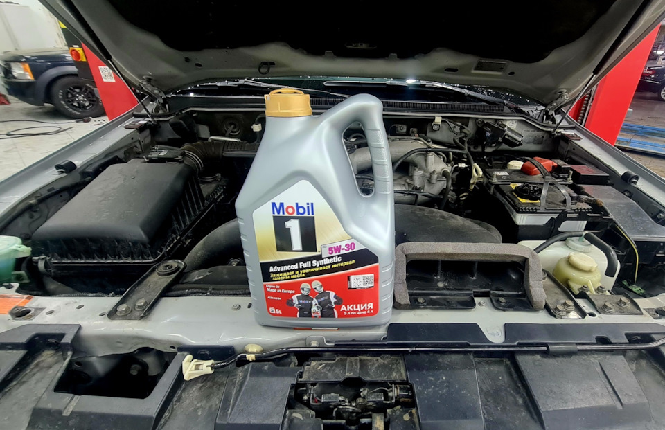 Замена масла Mobil 1 из запаса. Вовремя купленного мной ранее у ...