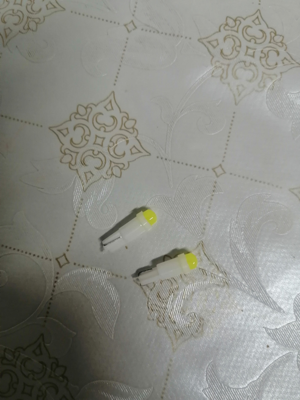 Замена катушки зажигания и замена лампочек в приборке. — Lada 2114, 1,6 ...