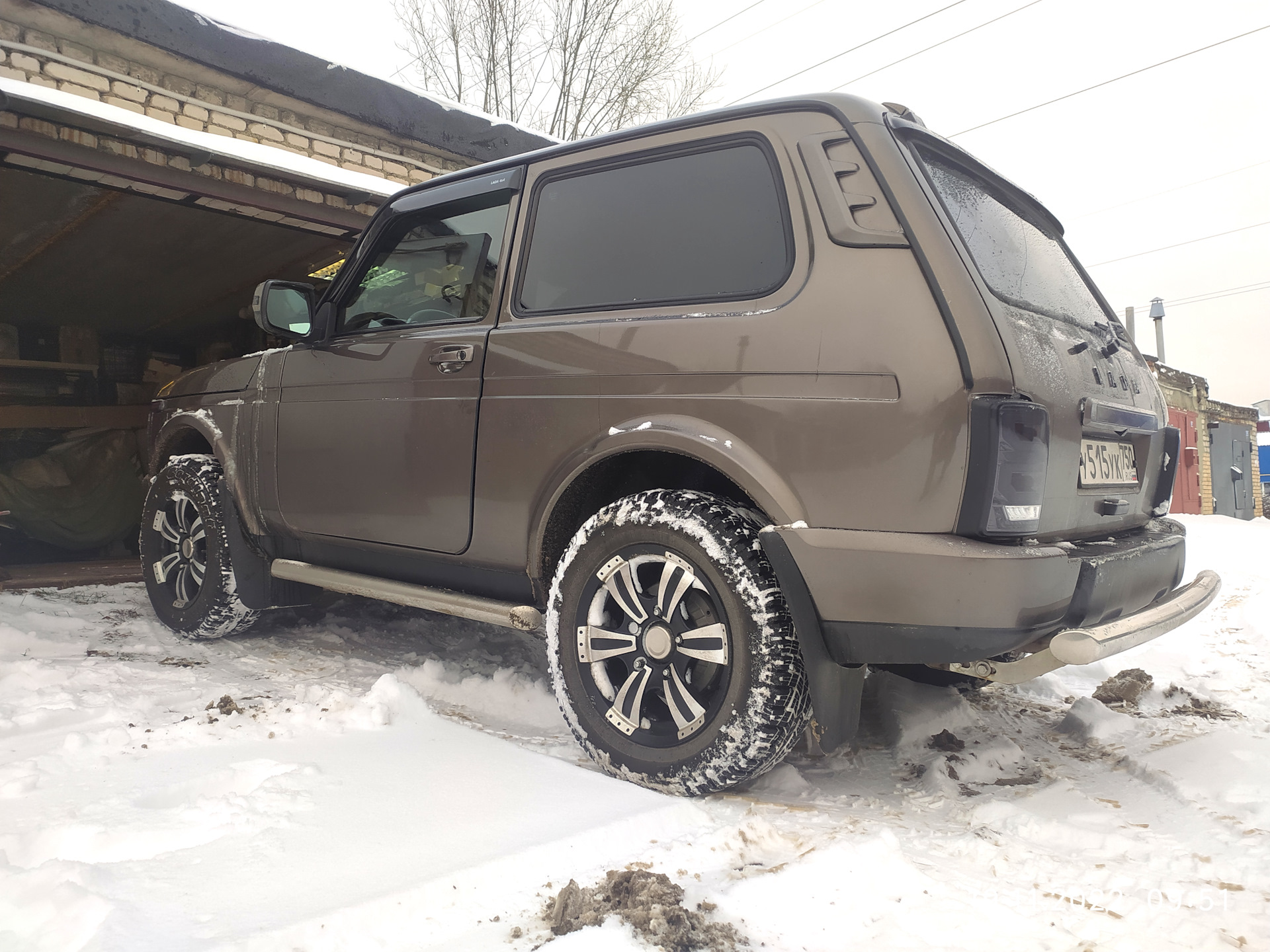 🔘 Переобулся на зиму #4 + VAG вентиля — Lada 4x4 3D, 1,7 л, 2019 года |  шины | DRIVE2