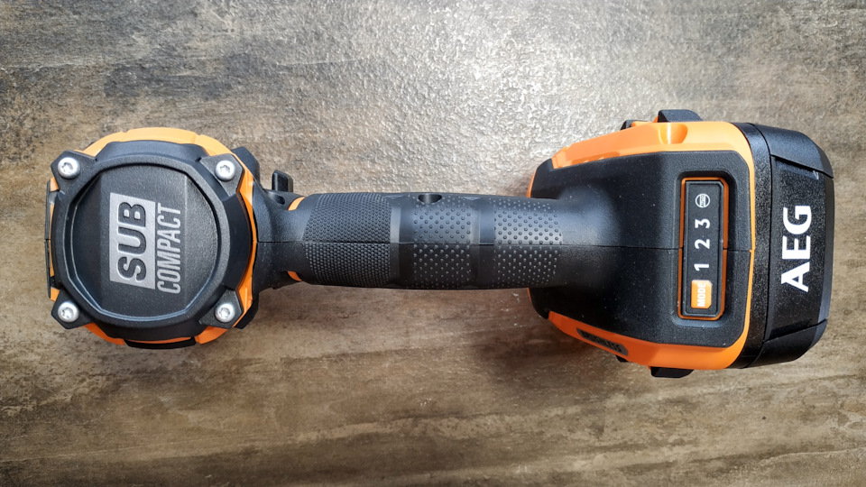 Aeg bss18mtf12bl 0. Bss18s12bl. Ударный бесщеточный гайковерт AEG bss18mtf12bl-0 4935479663. AEG bss18r38bl. AEG BSS 18c12zb6 18v 300нм 1/2" гайковерт autostop 2 120 НМ.