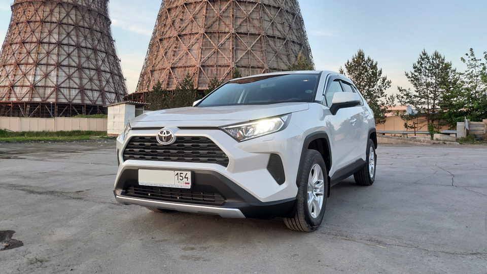 Tumanki S Kitaya Toyota Rav4 2 0 L 2021 Goda Na Drive2