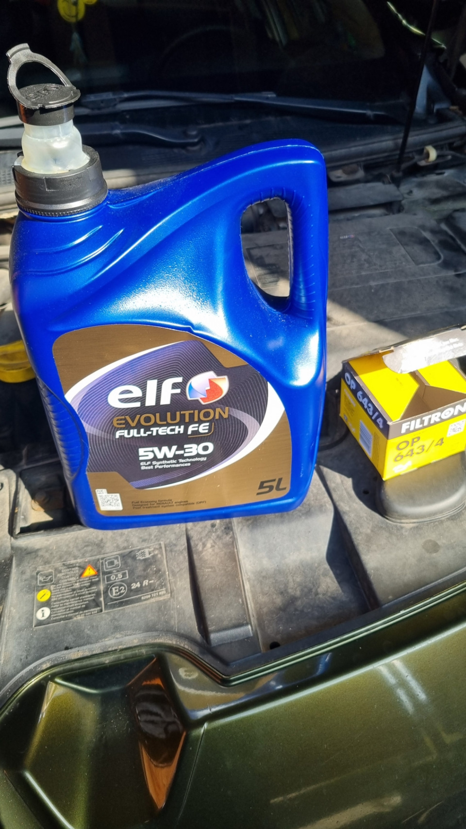 ТО замена масла и фильтров — Renault Megane III, 1,5 л, 2010 года ...