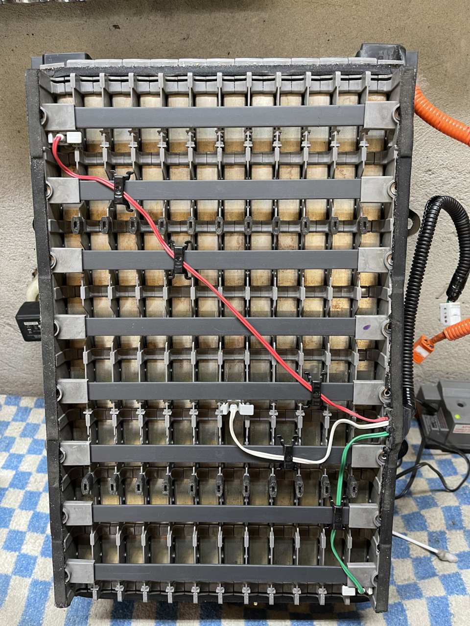 Снять все термодатчики (правый блок) — Lexus RX 400h (2G)