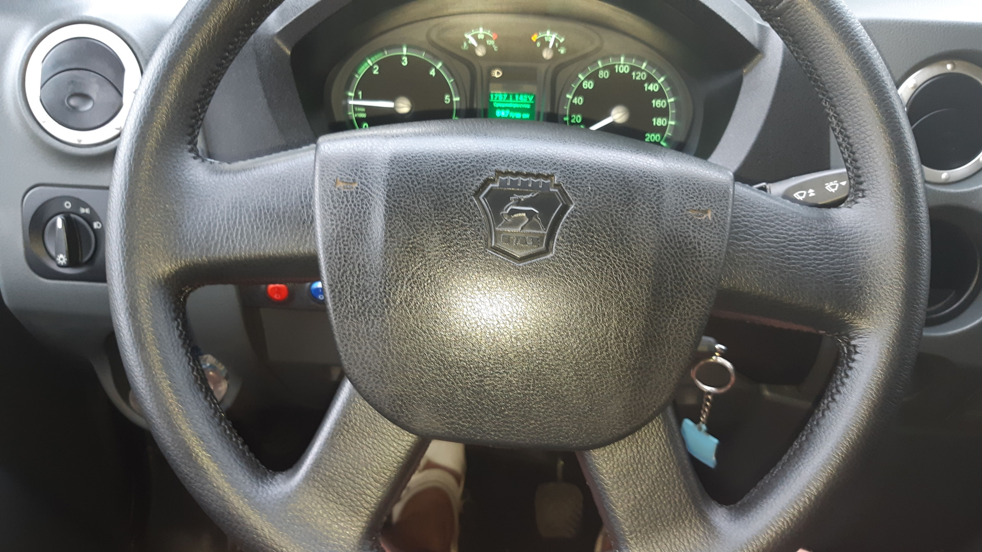 Кнопки на руль газель некст 2023. Какой руль на газели некст. Руль на газель 3302. Какой руль на газели некст. Руль газель next.