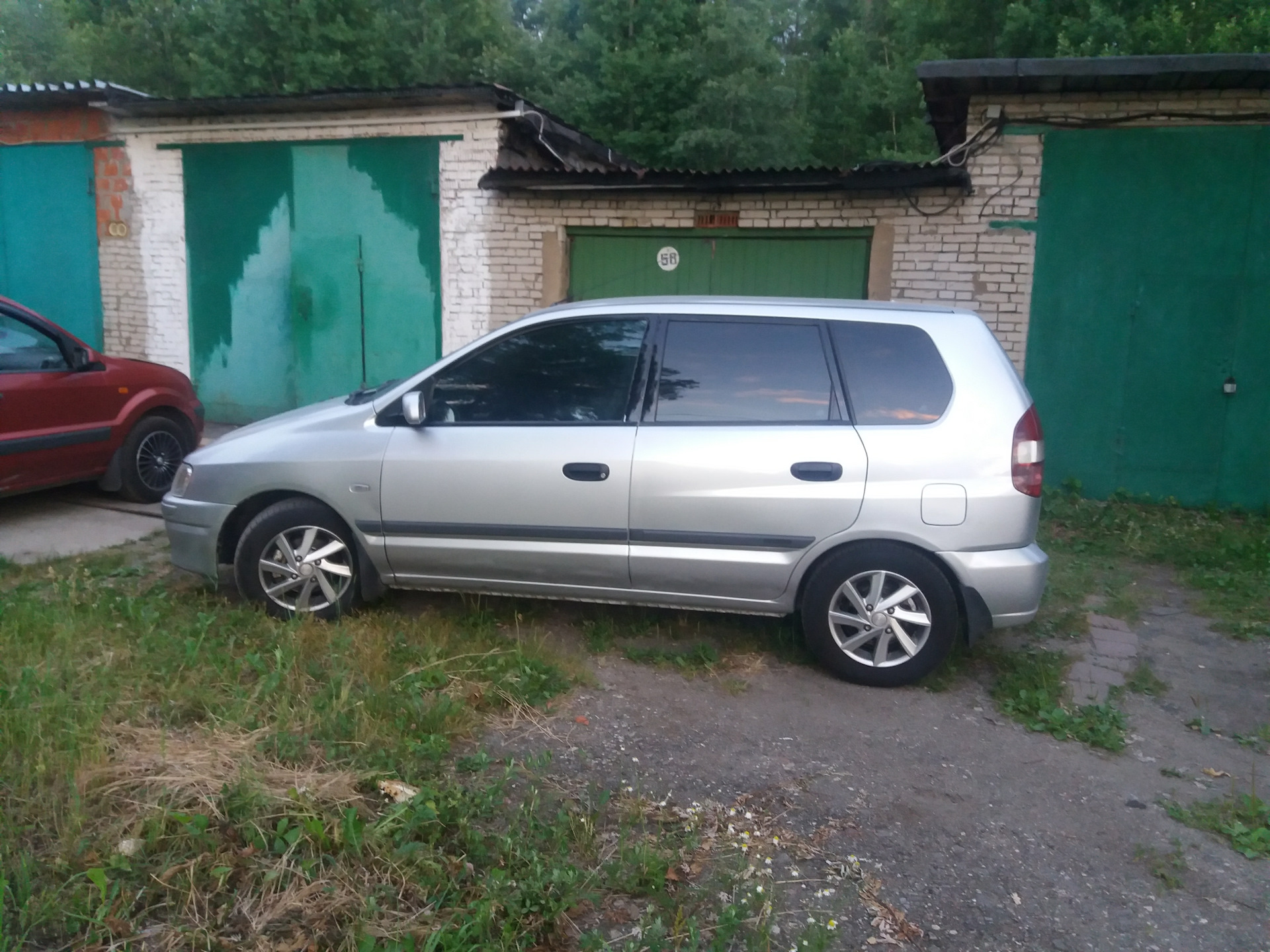 Продам летние колеса R14 — Mitsubishi Space Star (1998), 1,6 л, 2002 ...