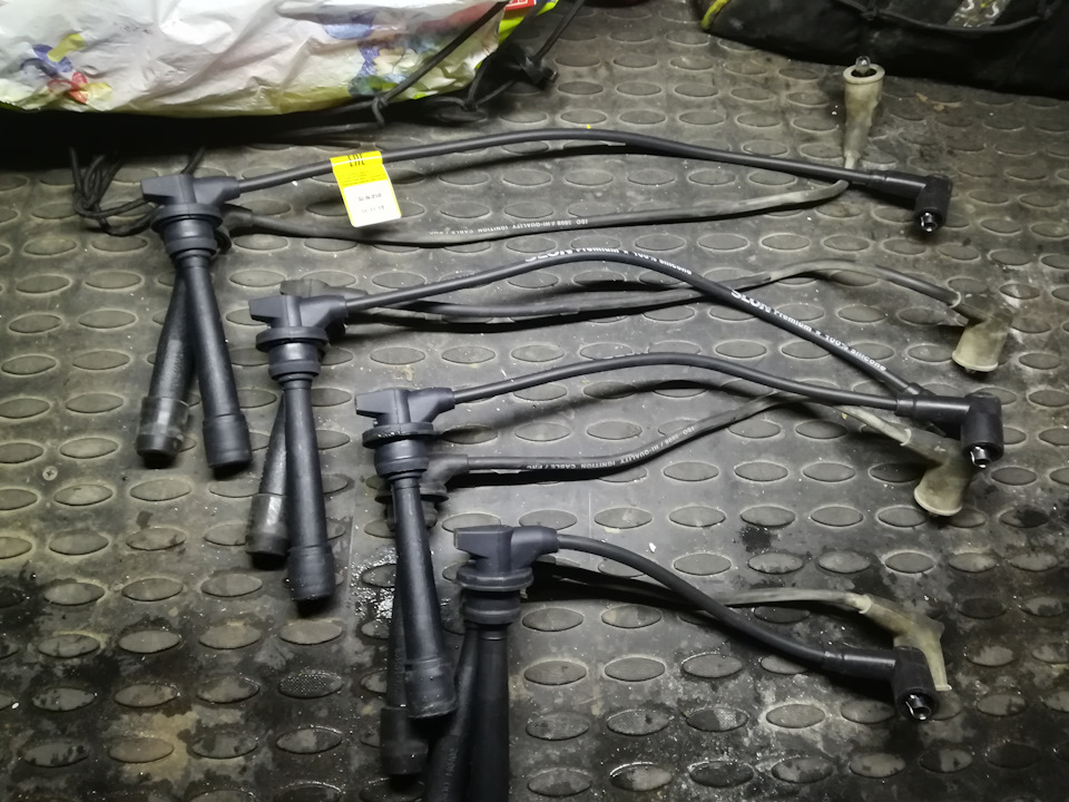 Замена высоковольтных проводов. Глава 1 — Hyundai Accent (2G), 1,5 л ...