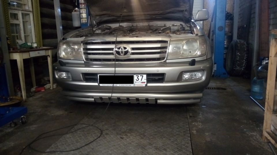 toyota land cruiser 100 2000