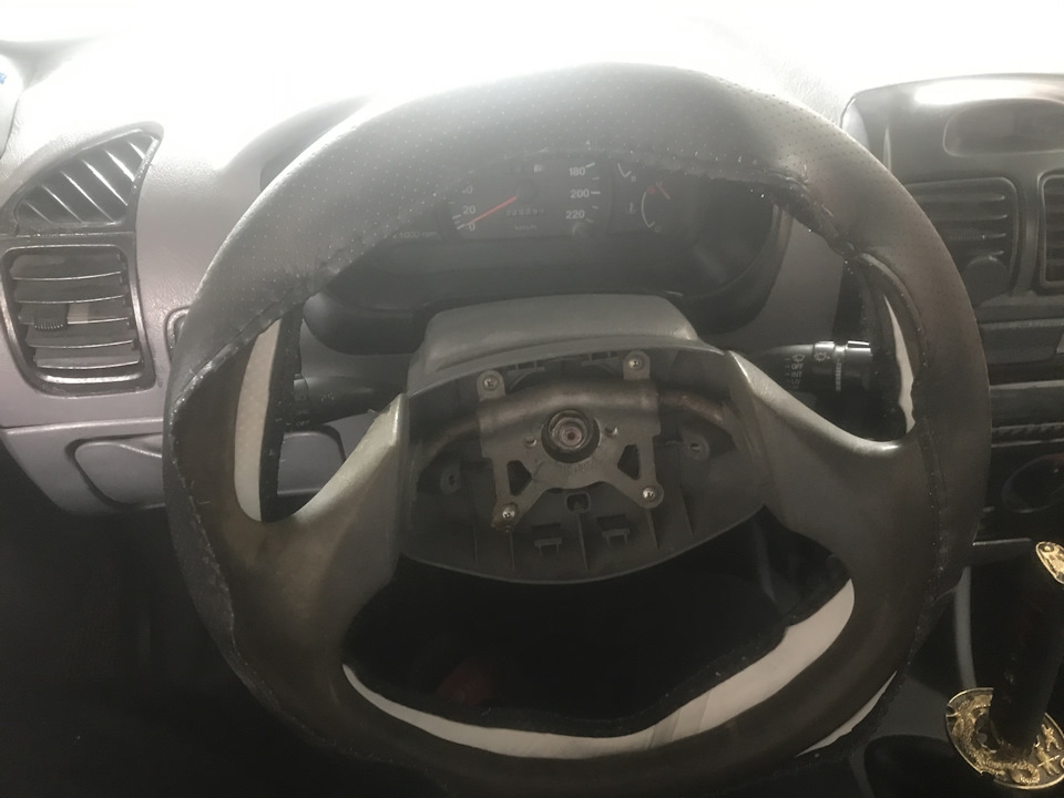 Хоть на время делаю руль лучше — Hyundai Accent (2G), 1,6 л, 2001 года ...
