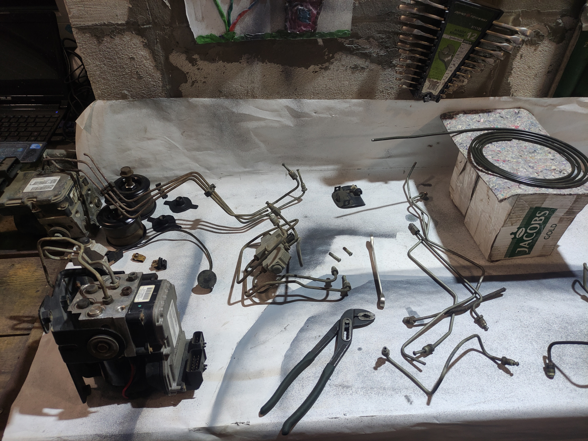 Ремонт 6.7. Тормозная система. Блок АБС, датчики АБС, трубки блока АБС ...