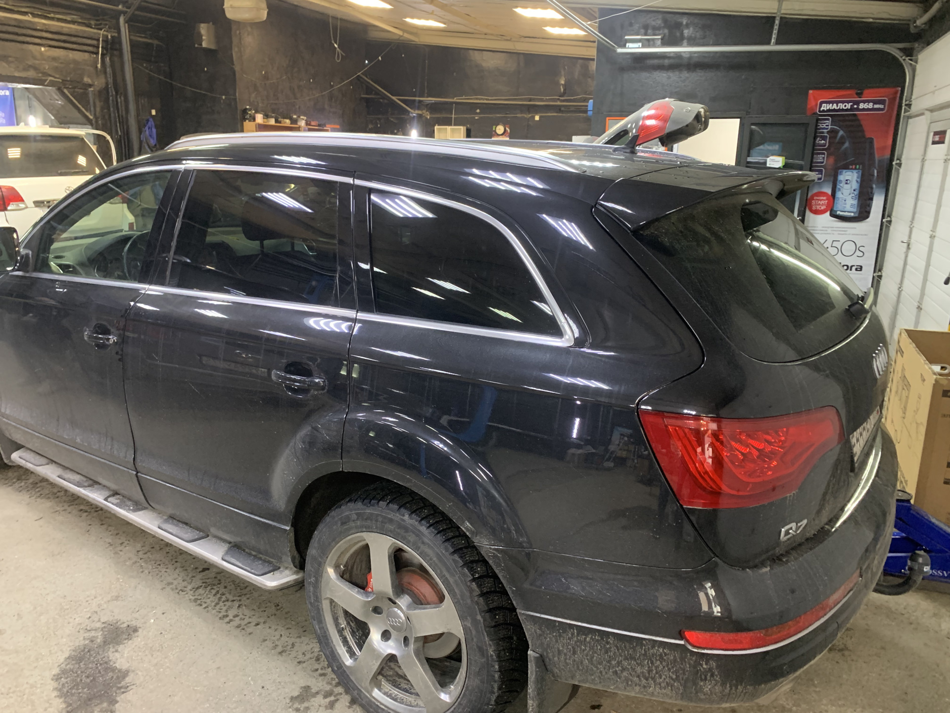Ауди ку 7 резина. Ауди ку 7 резина. Audi q7 275 45 r20. Ауди ку 7 резина. Audi q7 4l r22.