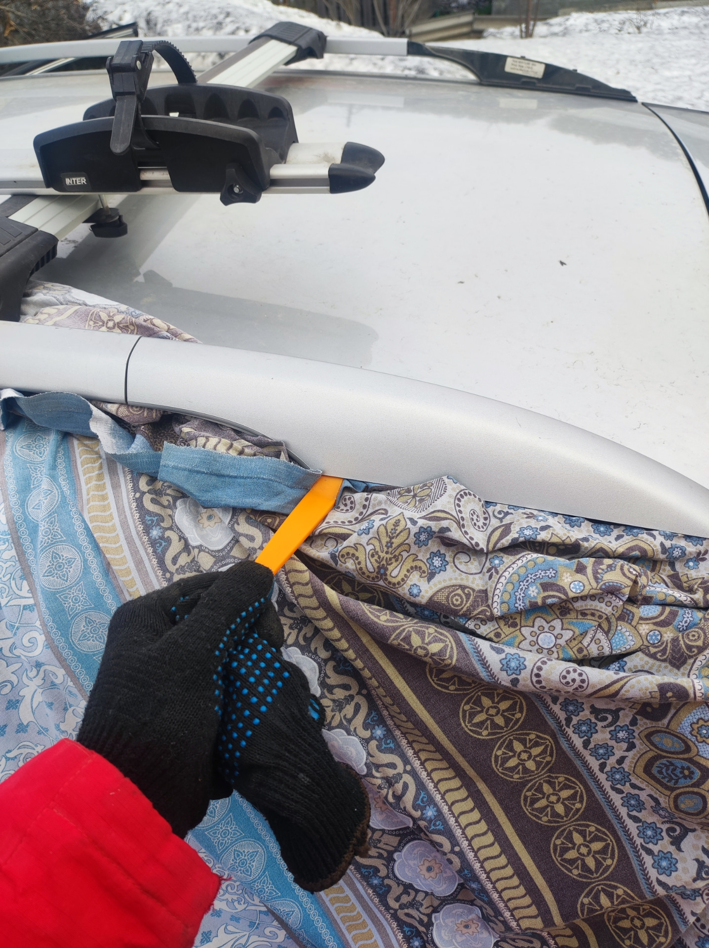 Форд Куга 1. Вода в багажнике, герметизируем релинги, или как снять ...