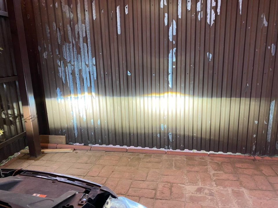 В обоих диоды — Ford Mondeo IV