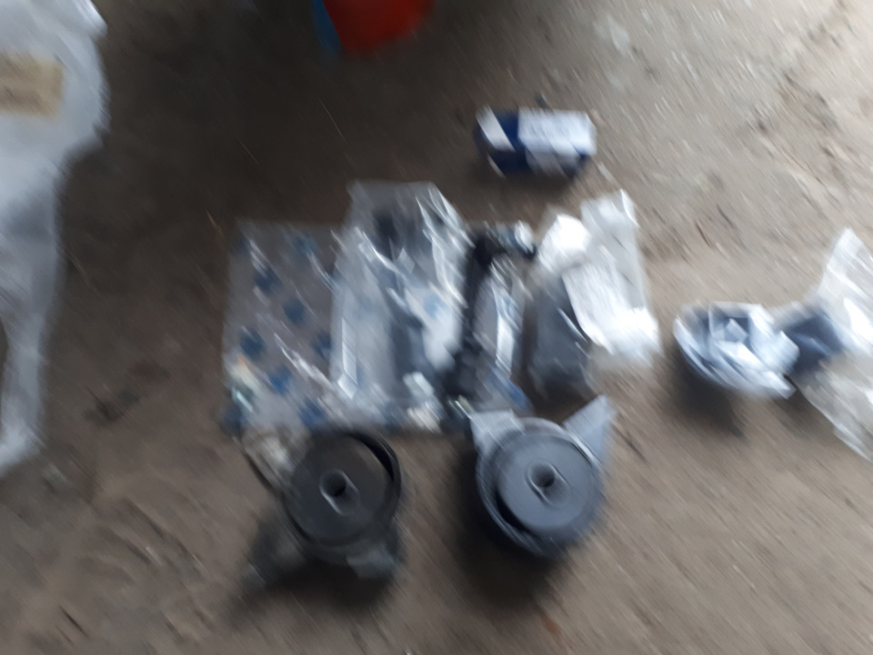 Замена передней подушки. Передних резинок стабилизатора. Задних стоек ...