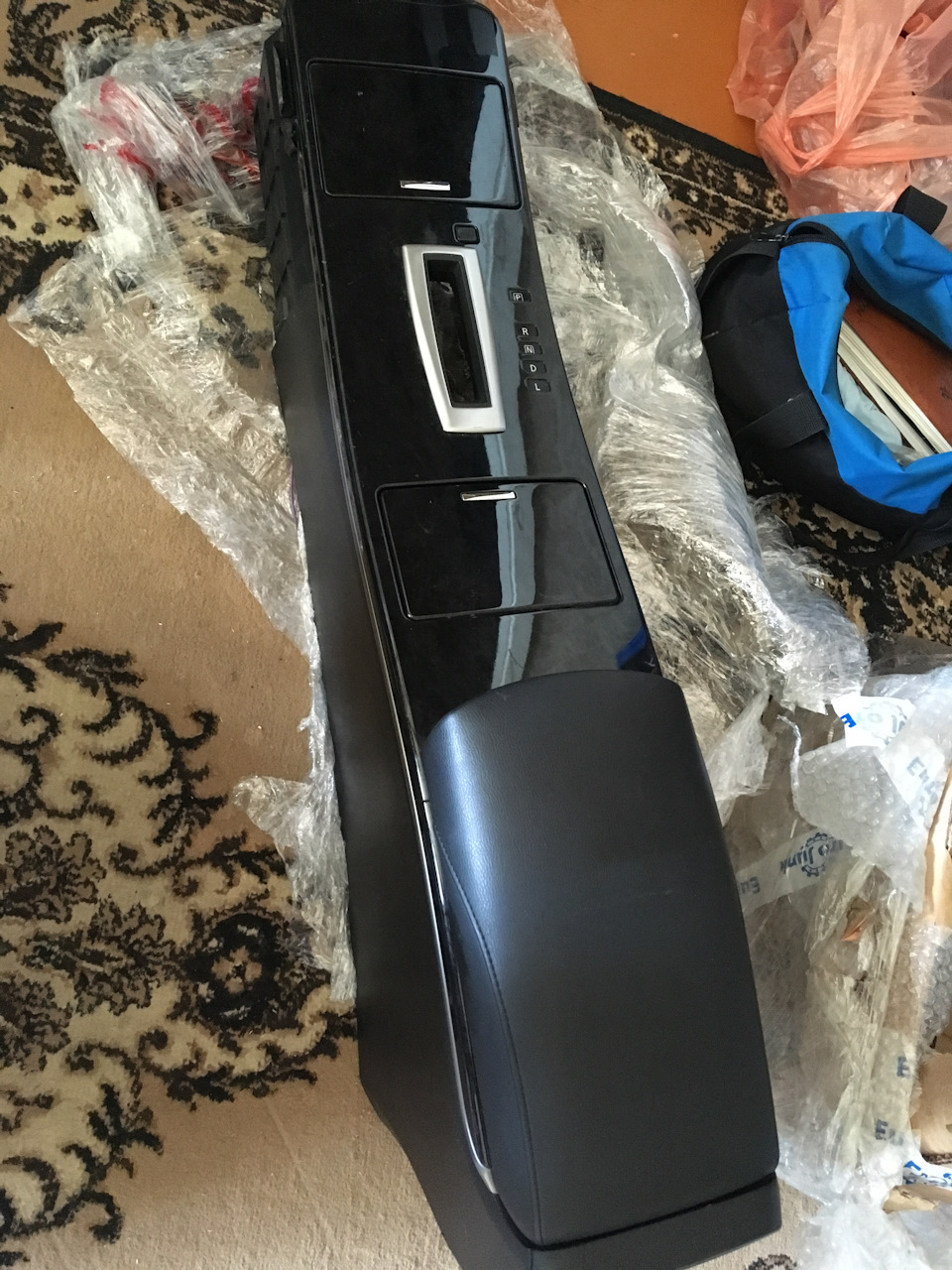 Как снять центральную консоль ниссан альмера g15 Замена центральной консоли (бороды) в альмере g15. Часть 1 - Nissan Almera V (G1