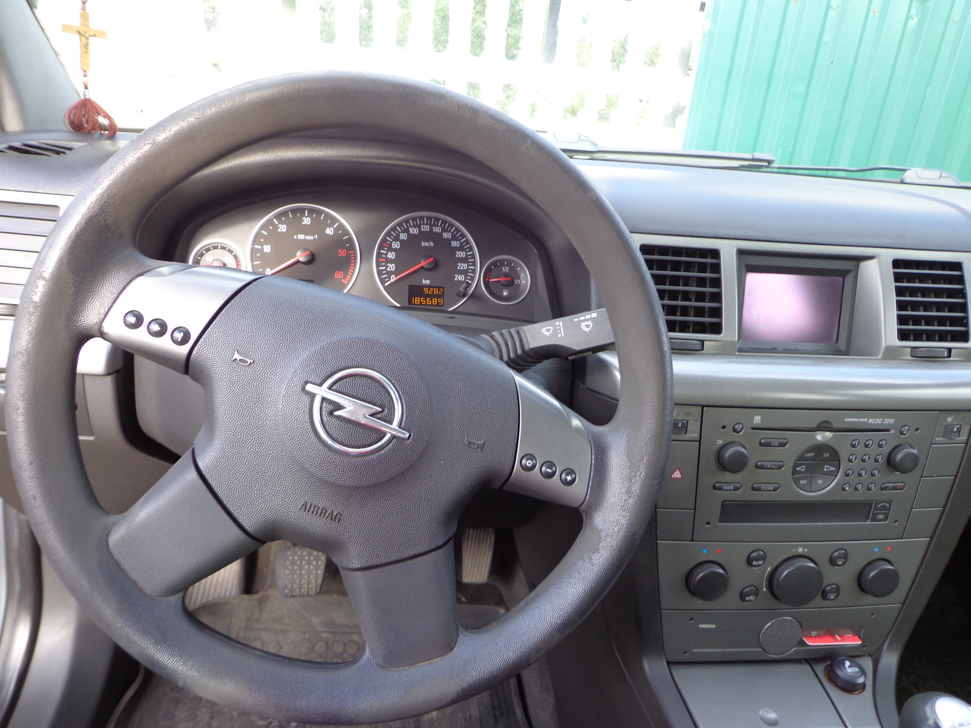 Как снять руль вектра ц Замена руля в процессе, part.1 - Opel Vectra C, 2,2 л, 2002 года своими руками D