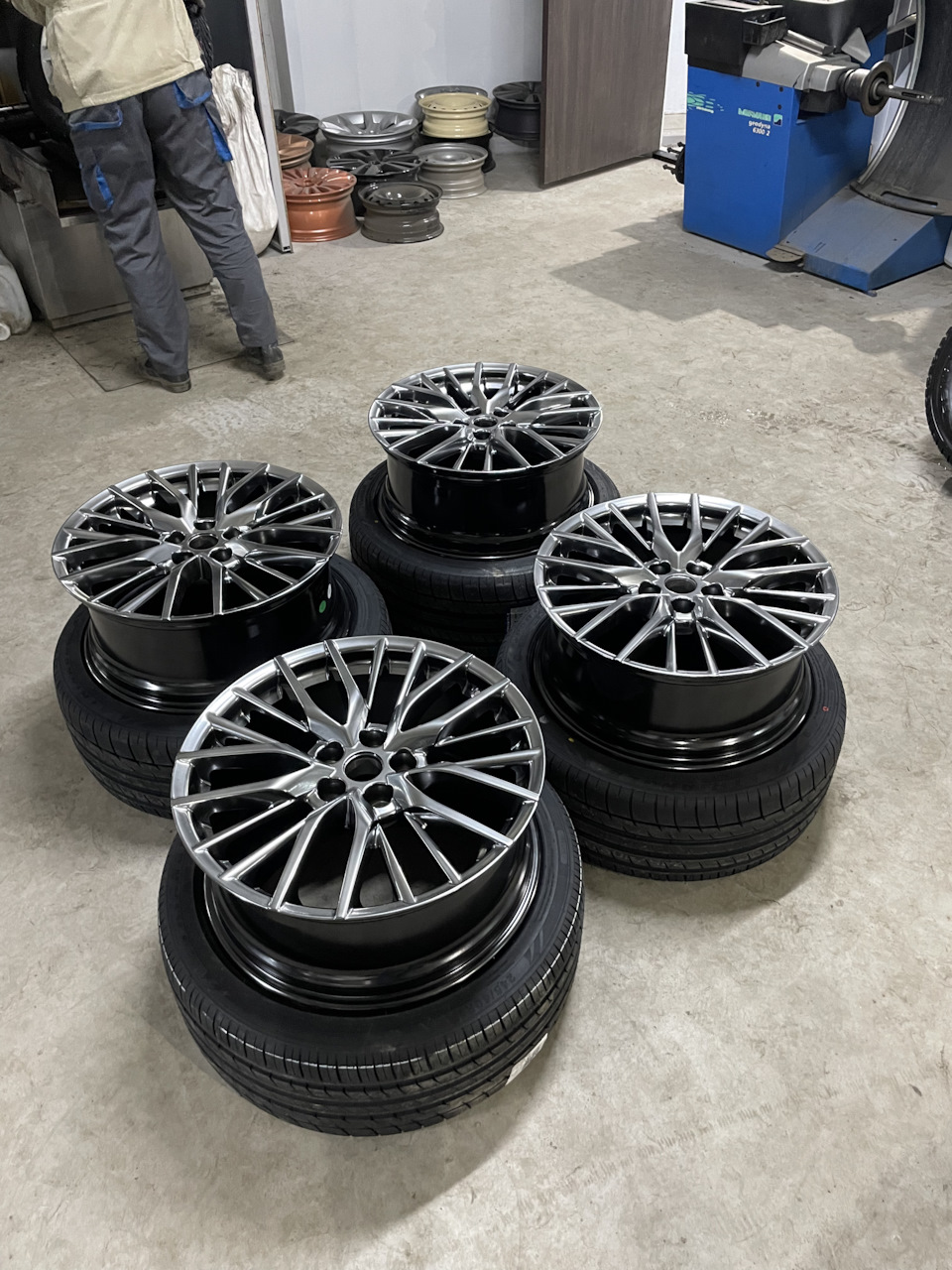 Колеса r19 — Toyota Camry (XV70), 2 л, 2019 года | колёсные диски | DRIVE2