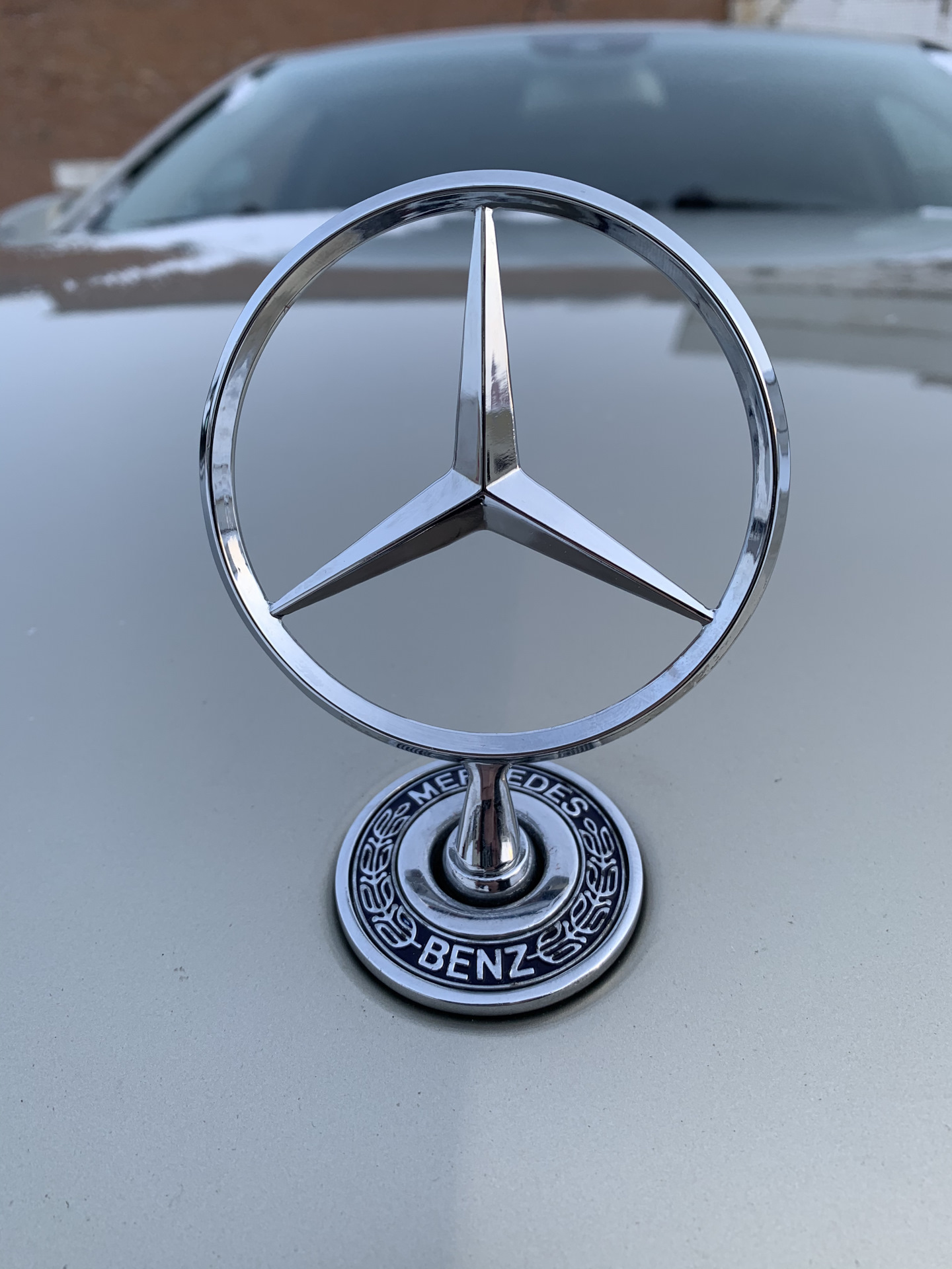 Mercedes Benz значок