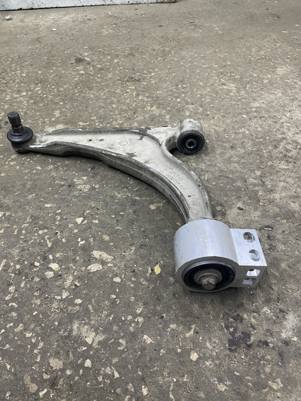 Замена сайлентблоков передних рычагов. — Opel Astra J, 1,6 л, 2012 года ...