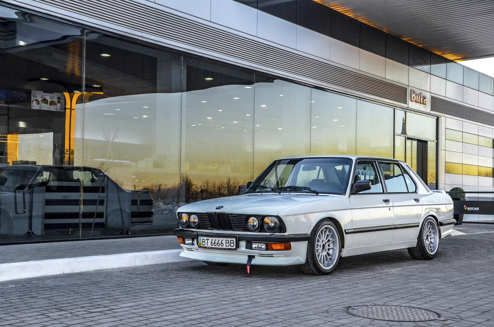 Bmw e28 фото