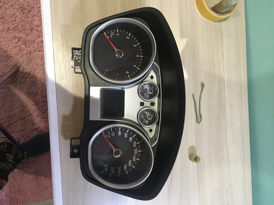 Панель приборов — Ford Focus II Hatchback, 1,6 л, 2008 года ...