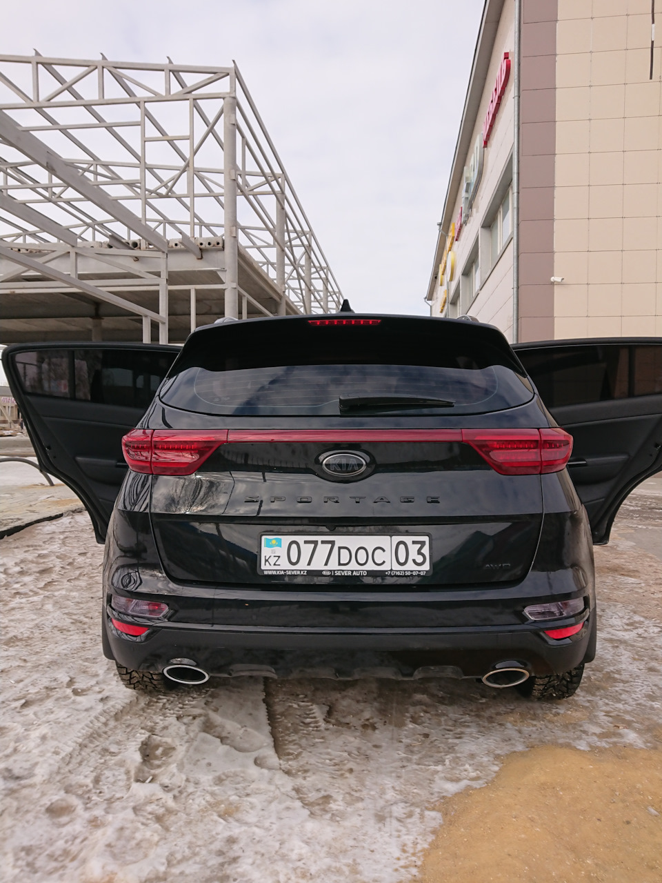 Фотосессия перед заменой пружин (-30 мм) и дисков. — KIA Sportage (4G), 2  л, 2021 года | мойка | DRIVE2