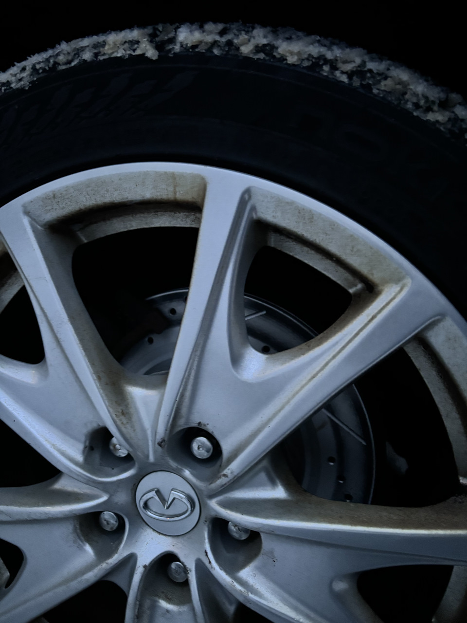 Фото в бортжурнале Infiniti M (2G)