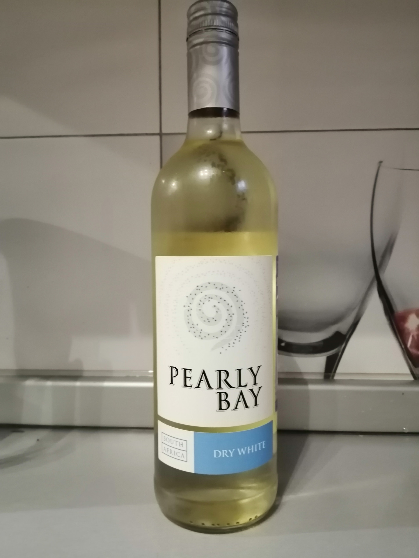 Pearly bay. Pearly Bay вино. Вино Pearly Bay белое сладкое. Вино Pearly Bay белое сухое 0,75. Pearly Bay Sweet White вино.