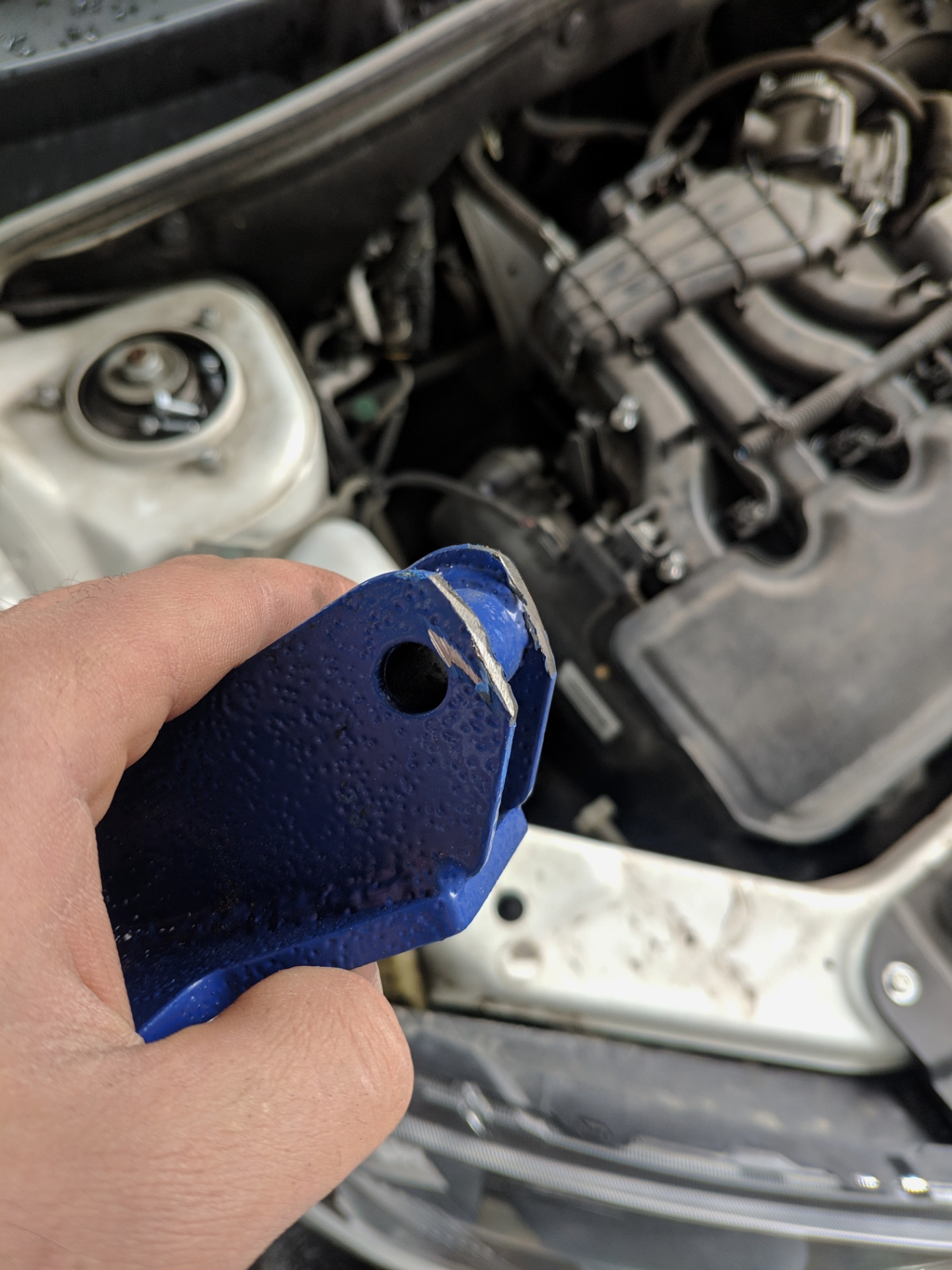 Растяжка передних стоек с дополнительной штангой подвески двигателя ...