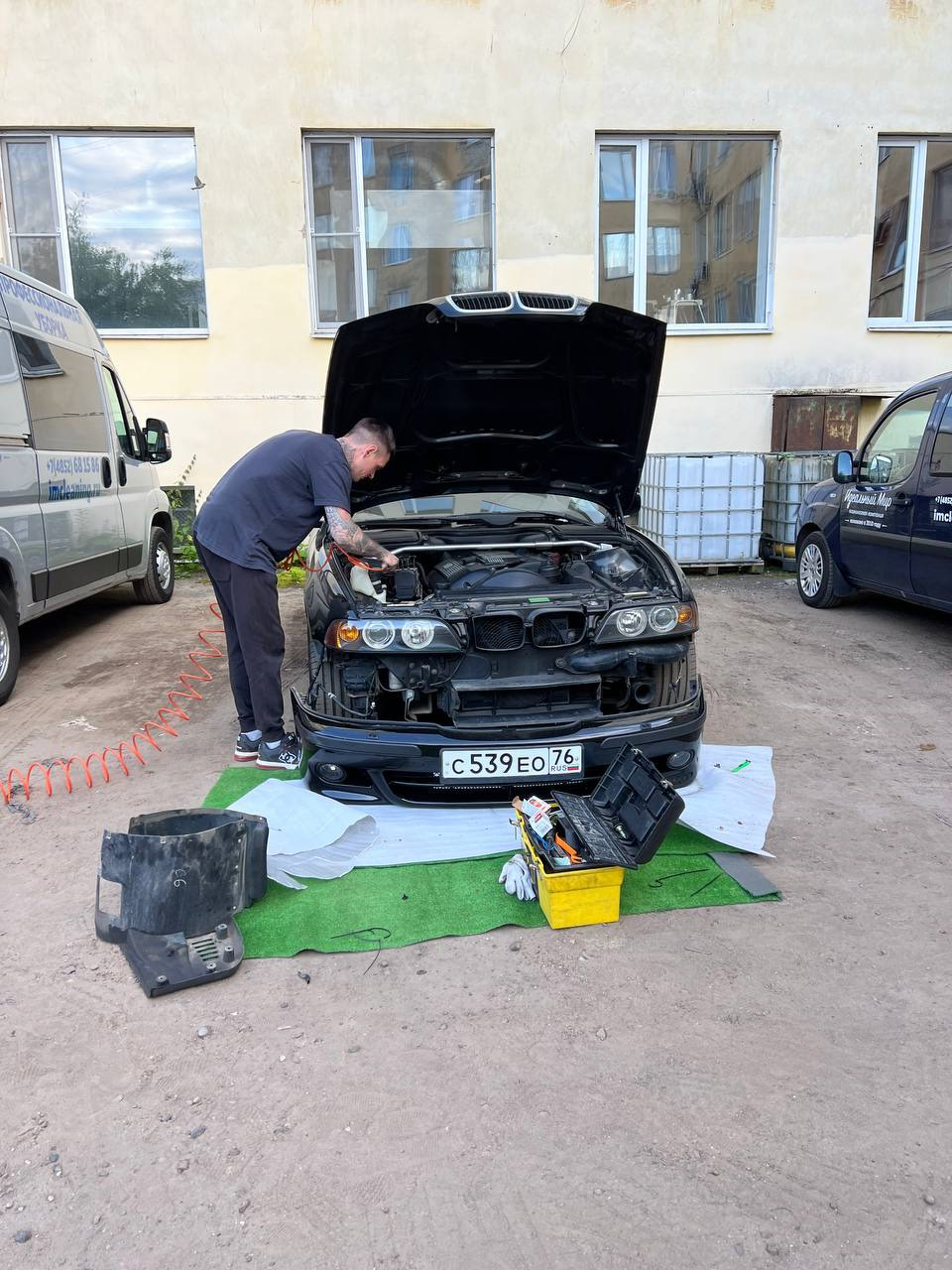 Вибрация на холодную, чек. — BMW 5 series (E39), 2,2 л, 2001 года ...