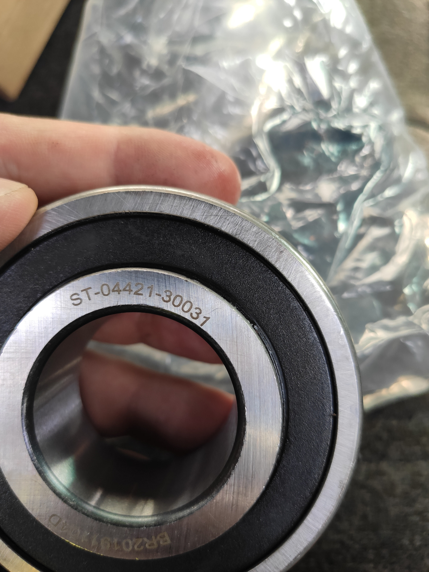 Подшипник задней полуоси — Toyota Crown Comfort, 2 л, 2002 года ...