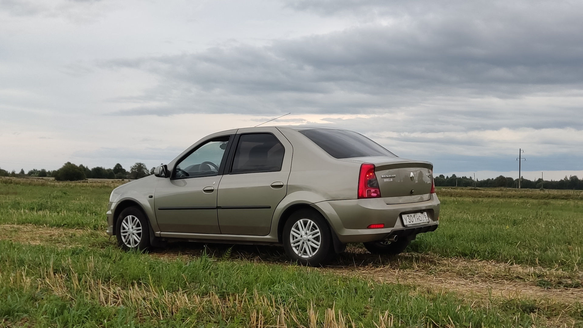 Renault Logan (1G) 1.6 бензиновый 2010 | Gris Basalt 1.6mpi на DRIVE2