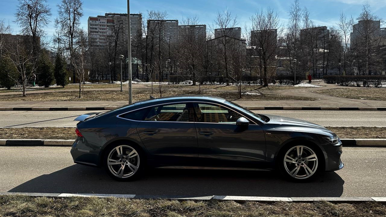 Продажа Audi A7 Sportback (2G) 2019 (бензин, робот) — с историей  обслуживания — DRIVE2.RU