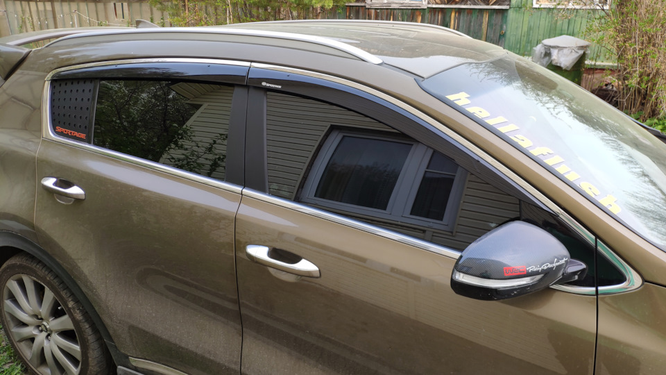 <i — KIA Sportage (4G)