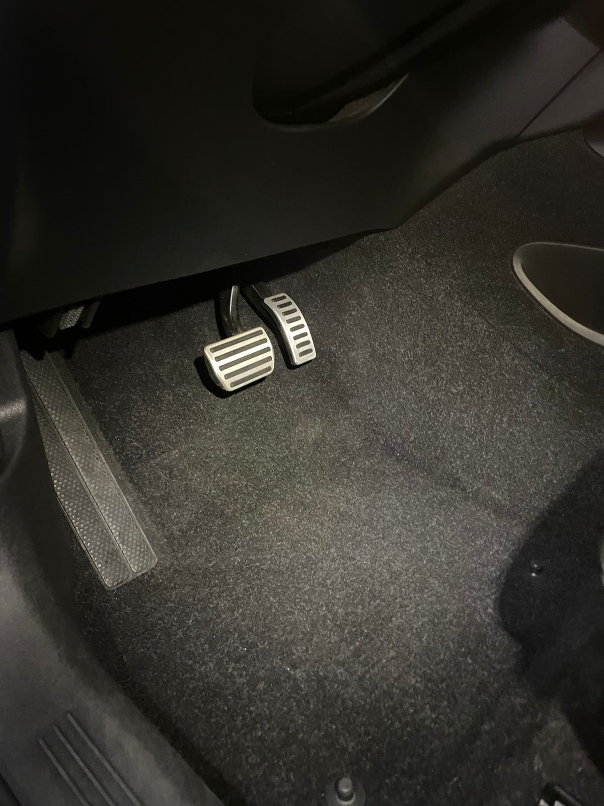 К зиме готов (переобувка, ковры, химчистка) — Volvo XC40, 2 л, 2019 ...