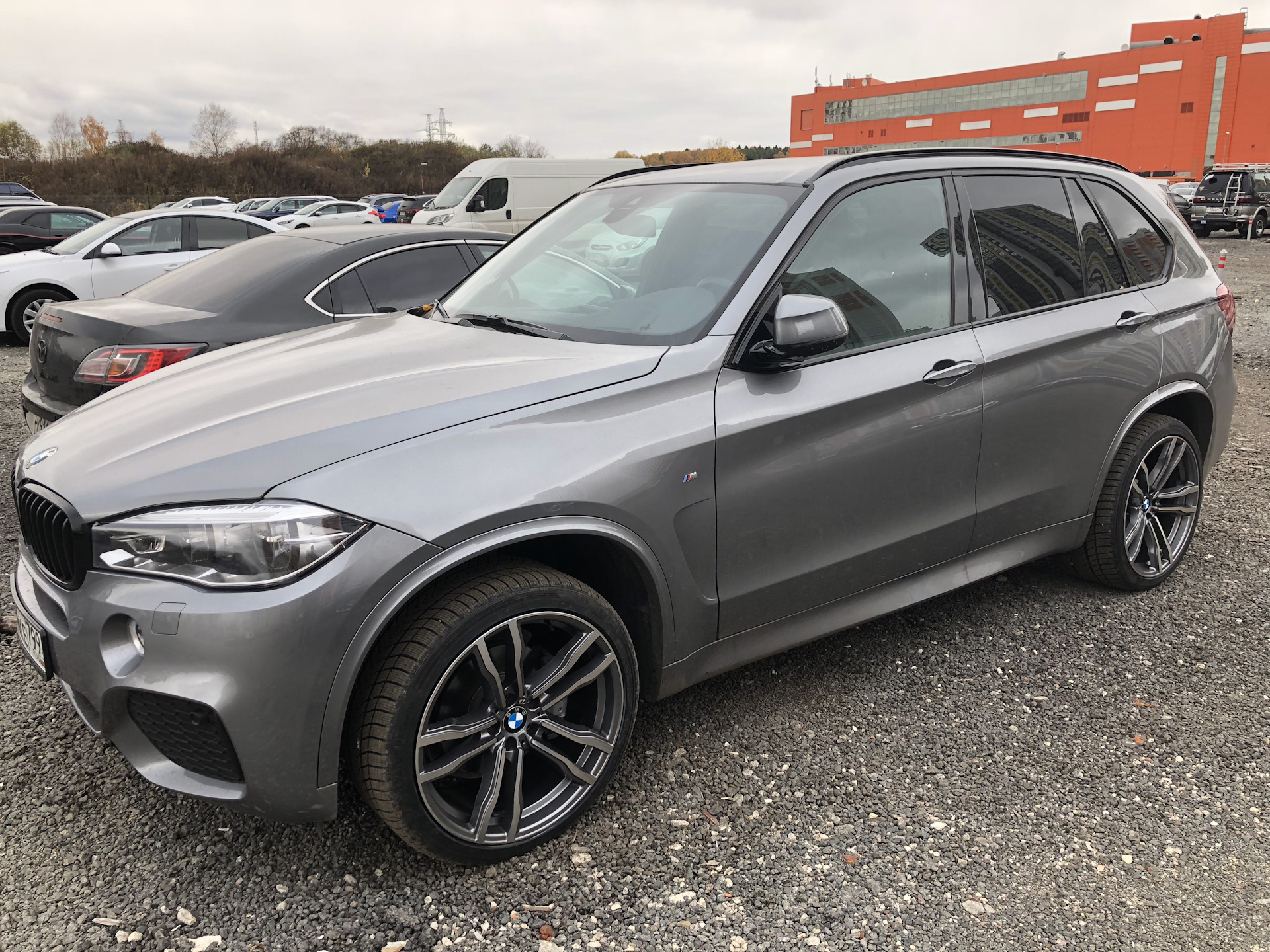 Х 5 21 15. 612 Стиль BMW x5. BMW f15 r20. 612 Стиль BMW f15. BMW x5 f15 r19.