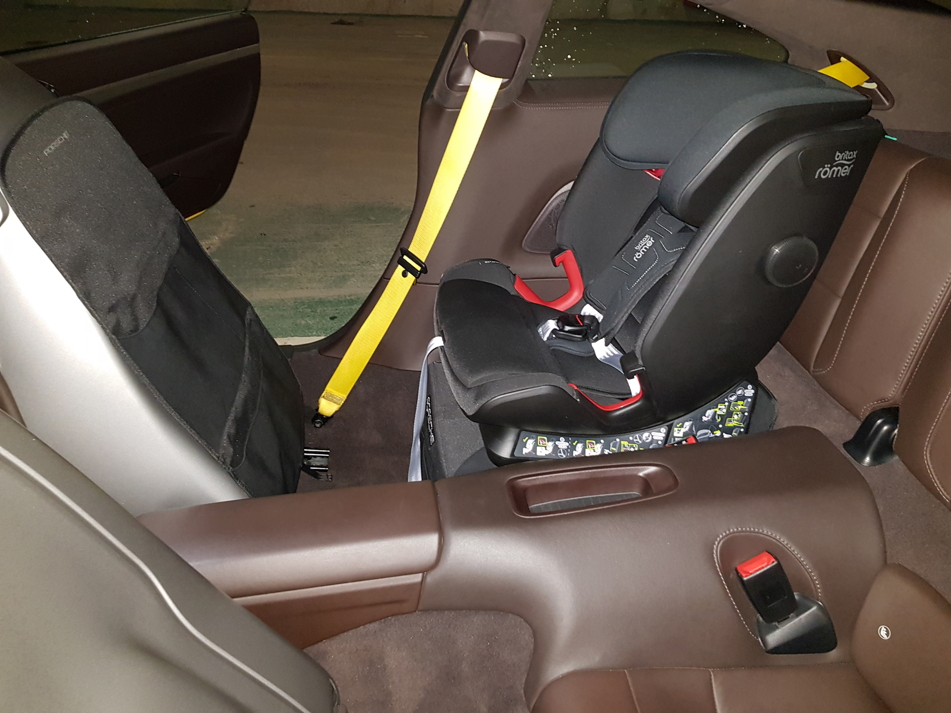 Baby seat in Porsche 911 991 — Porsche 911 (991), 3,8 л, 2012 года |  аксессуары | DRIVE2