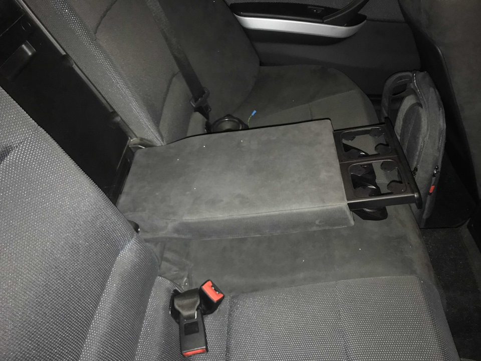 Подстаканники — BMW 3 series (E90), 3 л, 2010 года | стайлинг | DRIVE2