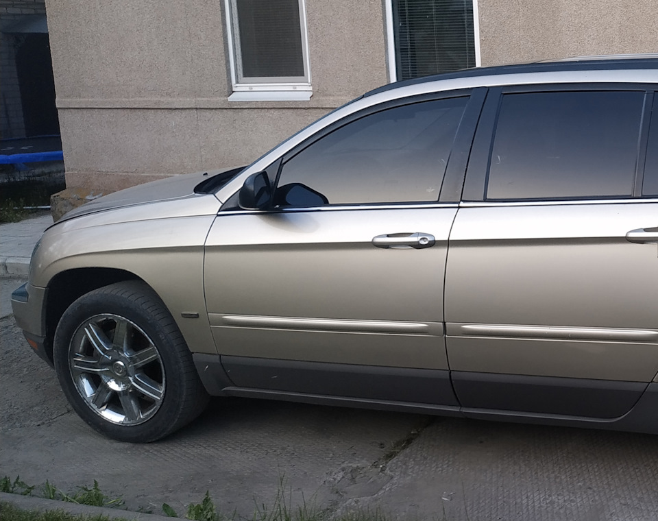 Убираем люфт водительской двери на Chrysler Pacifica — Chrysler ...