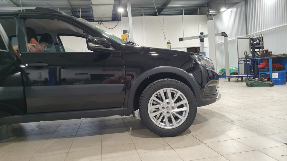 Новые диски — Lada Гранта Cross, 1,6 л, 2023 года | колёсные диски | DRIVE2