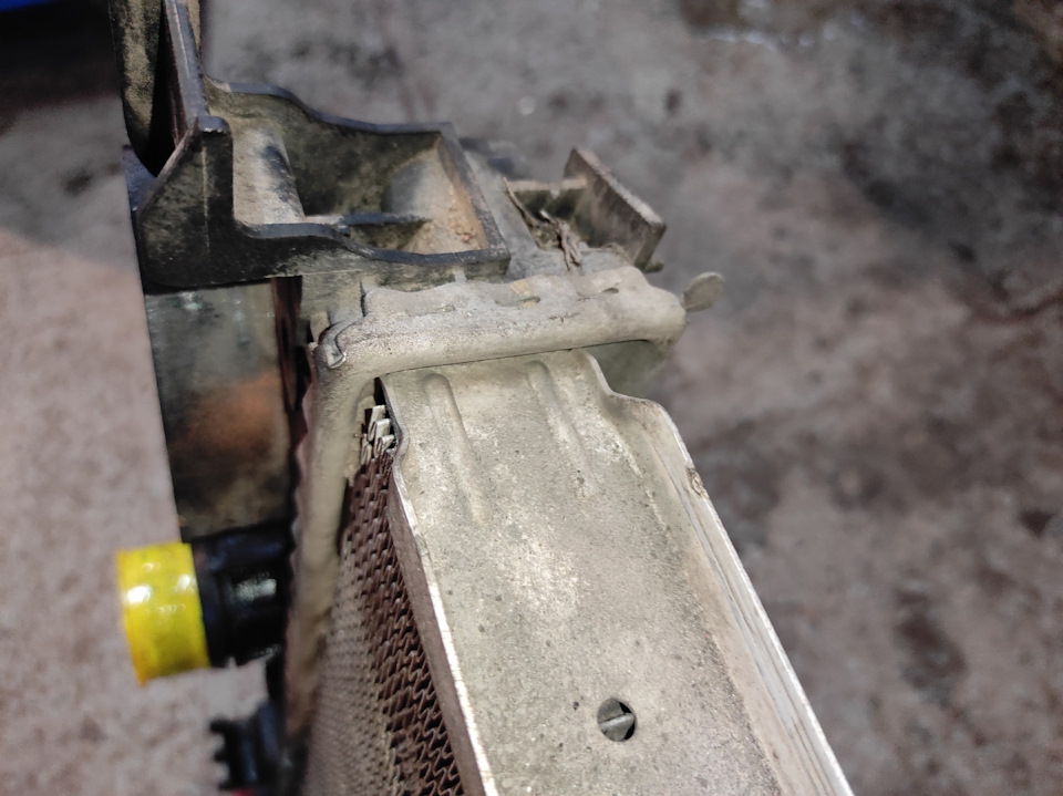 Оригинал — Mercedes-Benz CL (W215)