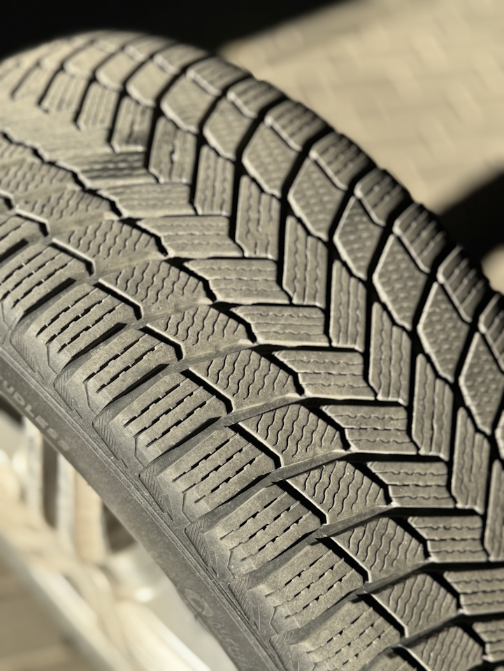 Шины зимние нешипованные Michelin 265/50 R19, литые диски 6,5Jx19 ET59 ...