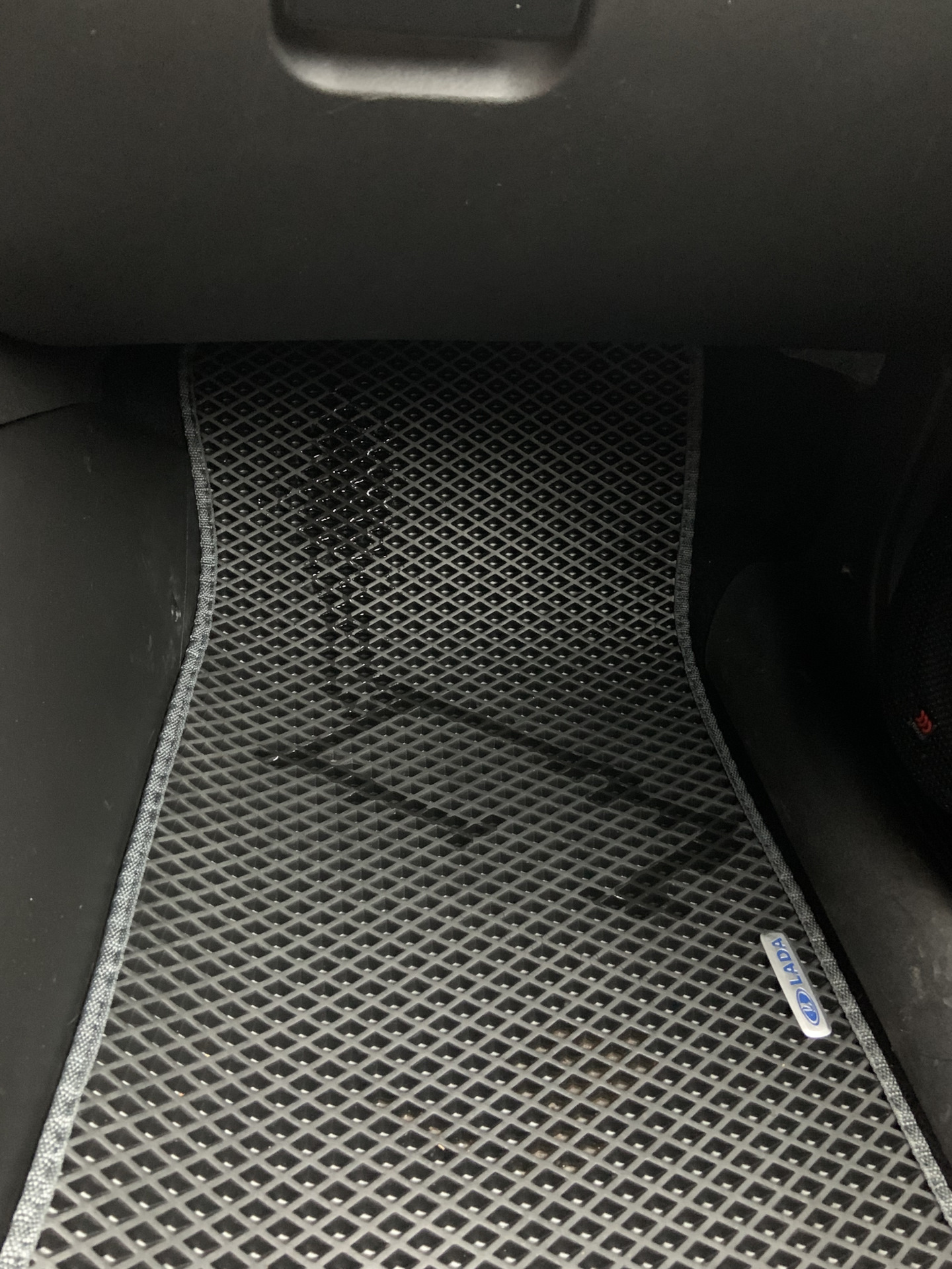 Фотка не моя, но ситуация похожая — Volkswagen Touran (1G)