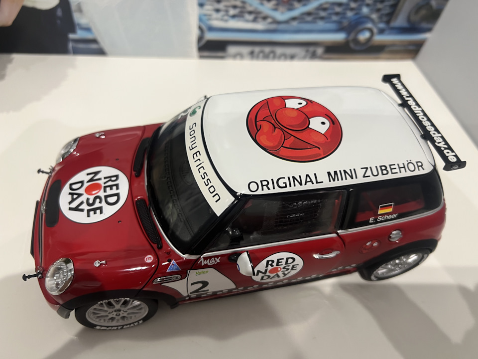 Mini Red Nose Day kyosho 1/18 — Сообщество «Масштабные Модели» на