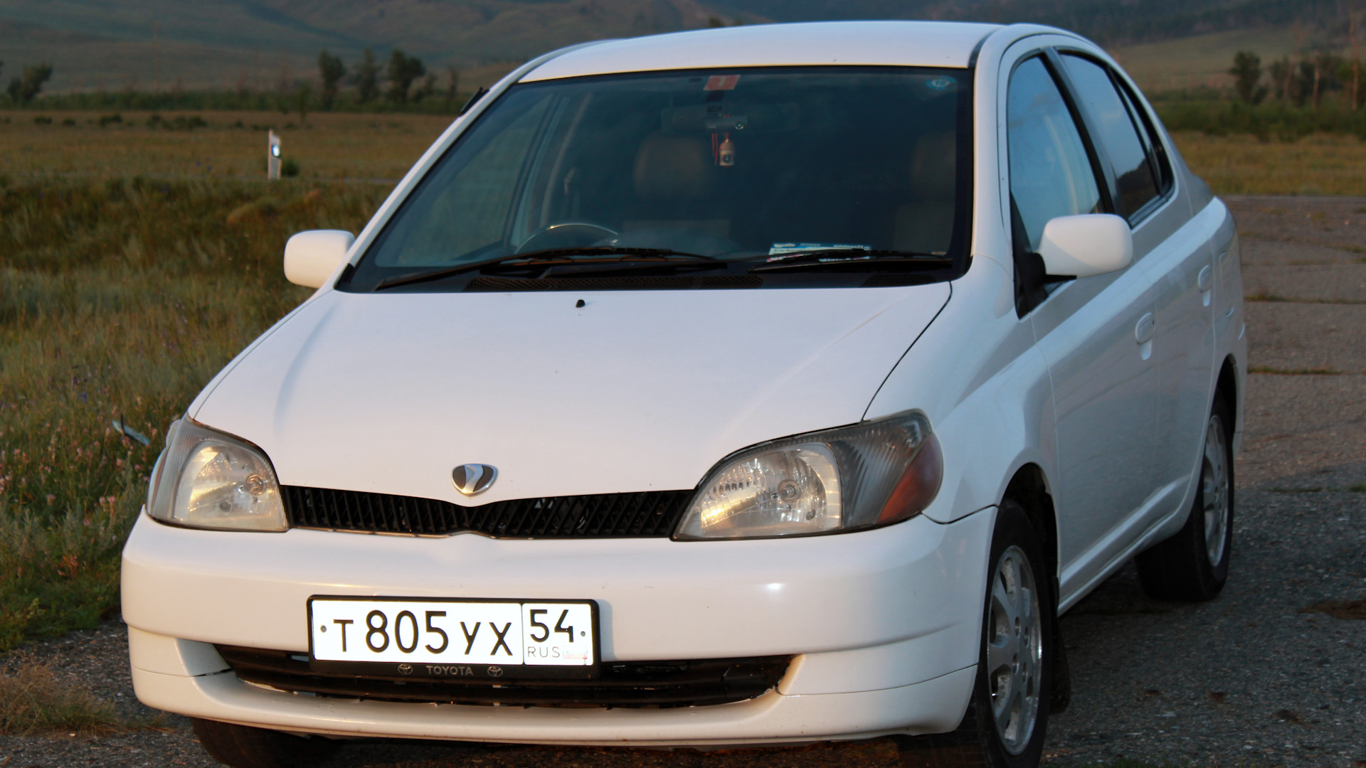 Toyota Platz 1.3 бензиновый 2000 | на DRIVE2