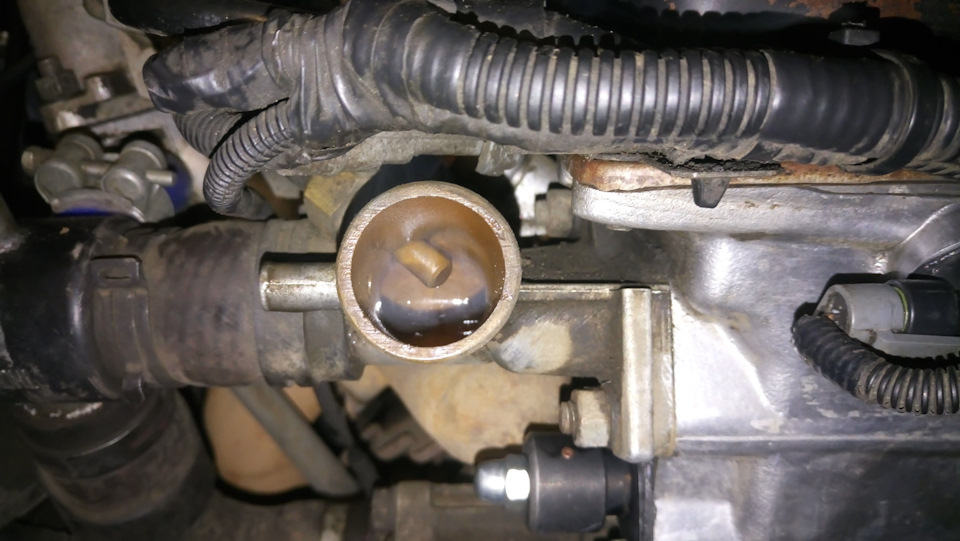 Вид на него изнутри — Chevrolet Niva (1G)