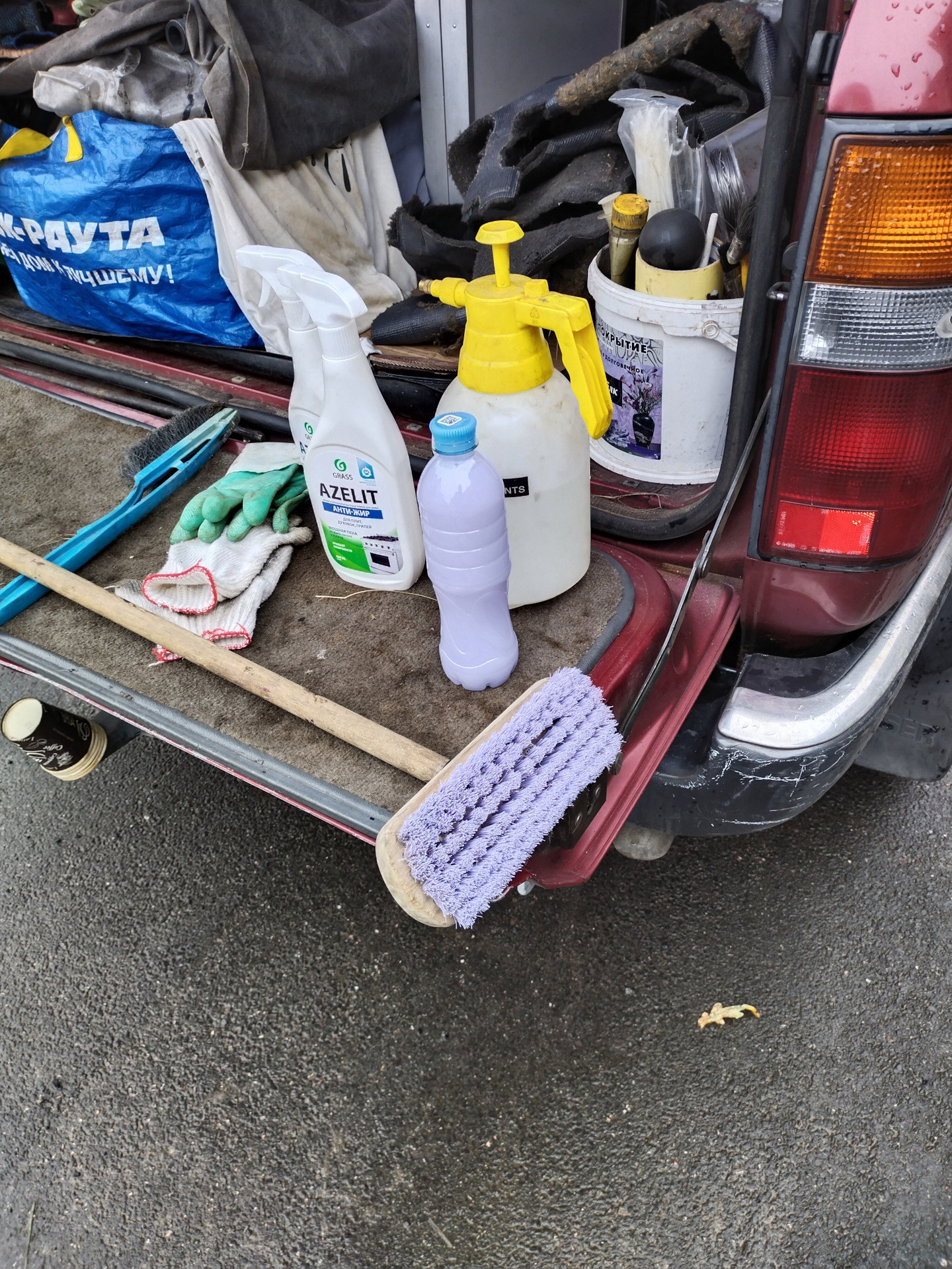 Как сделать химчистку ковролина салона за 500рублей — Toyota Land ...